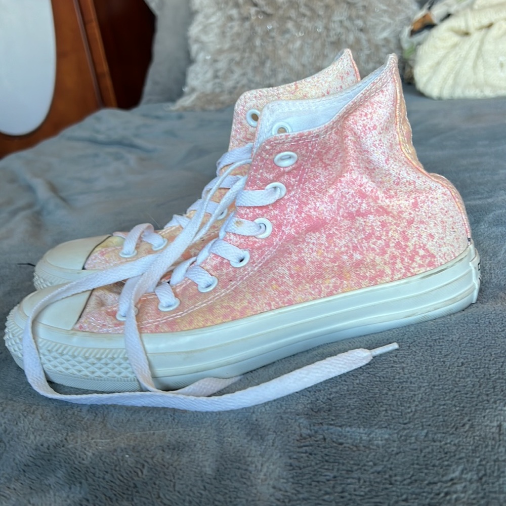 Converse Sneakers Size 6.5 Women Pink/Orange